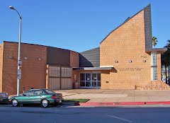 Will & Ariel Durant Library